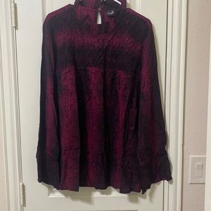 NWT Liza Byrd Long sleeves blouse